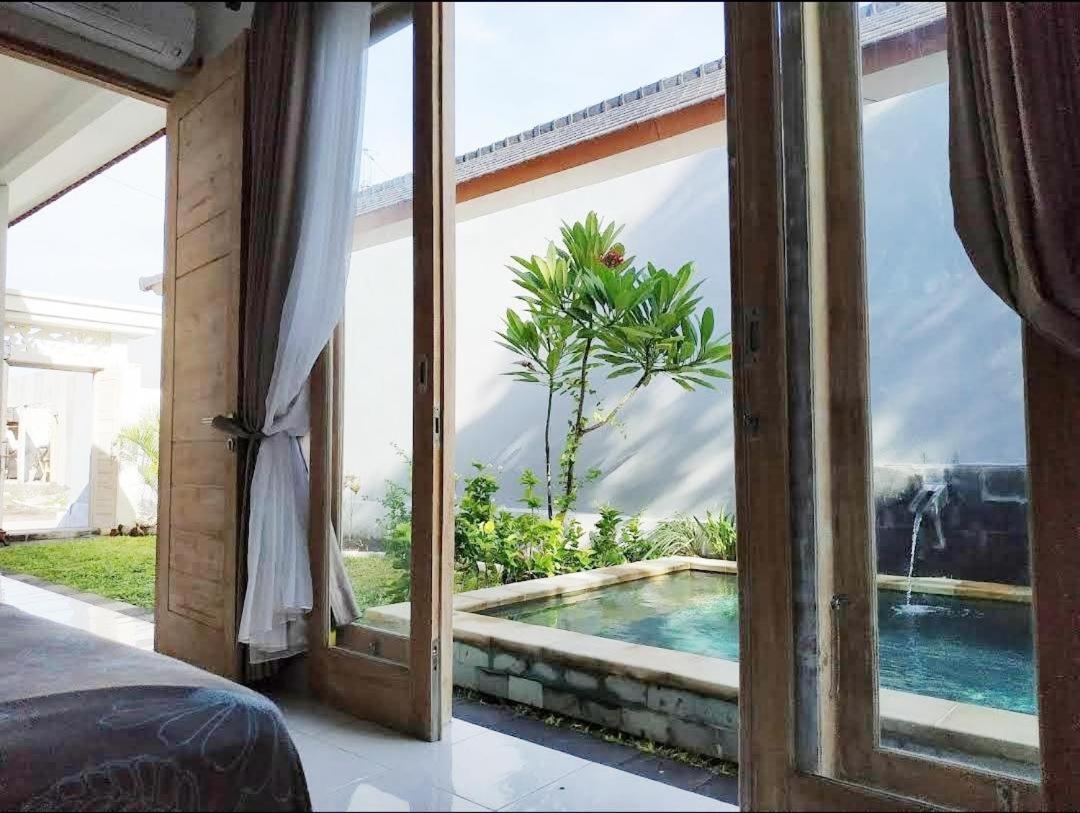 Villa Santika Banjar  Exterior photo